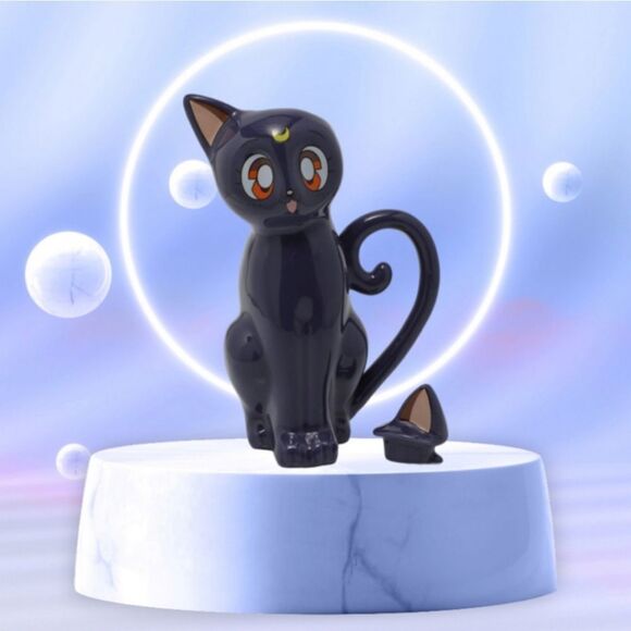 Sailor Moon Luna Teapot - Picture 2 of 4